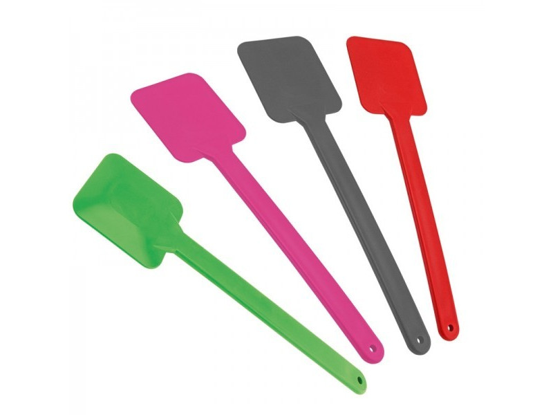Plastová lyžica na krmivo